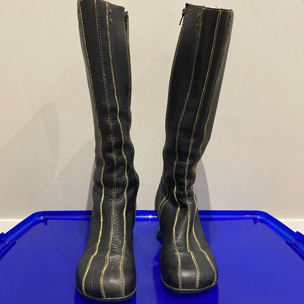 Fluevog vintage Andante black leather boots size US 10